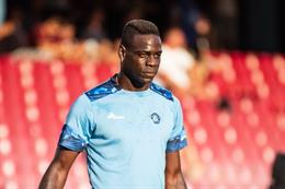 Balotelli rời Thổ Nhĩ Kỳ sau màn cãi cọ với HLV